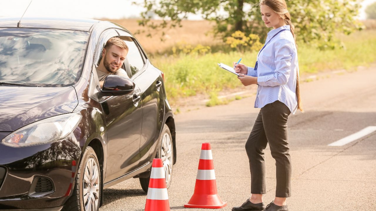 10 najczęstszych błędów popełnianych na egzaminie na prawo jazdy i jak ich unikać