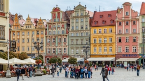 Nocleg blisko kultury: Jak Ibis Styles Wrocław łączy komfort z dostępem do atrakcji kulturalnych