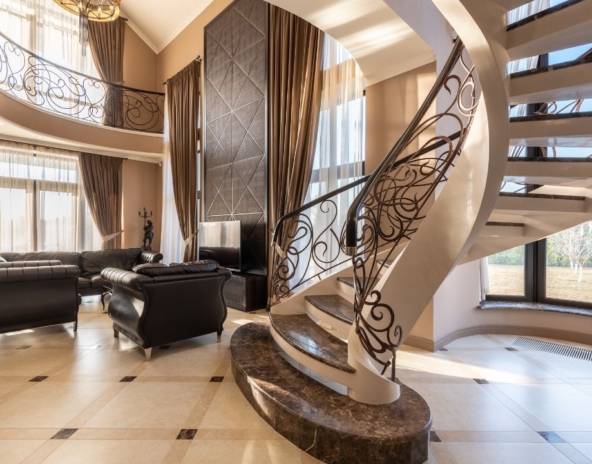 Piękno ukryte w kamieniu: Jak schody z kamienia mogą odmienić Twoje wnętrza