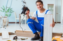 Zalety paneli winylowych: Dlaczego warto wybrać winyl do Twojego domu?