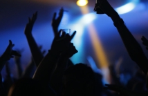 Jak All Inclusive Club w Warszawie rewolucjonizuje nocne życie?