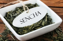 Zdrowotne korzyści spożywania japońskiej senchy - odkryj sekrety tej popularnej herbaty z Japonii