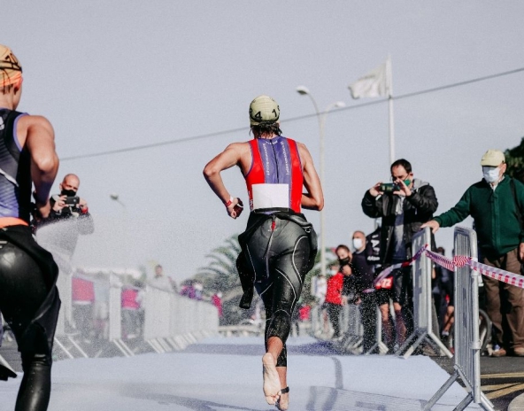 Jak szybko i efektywnie przygotować się do triathlonu poprzez trening biegania?