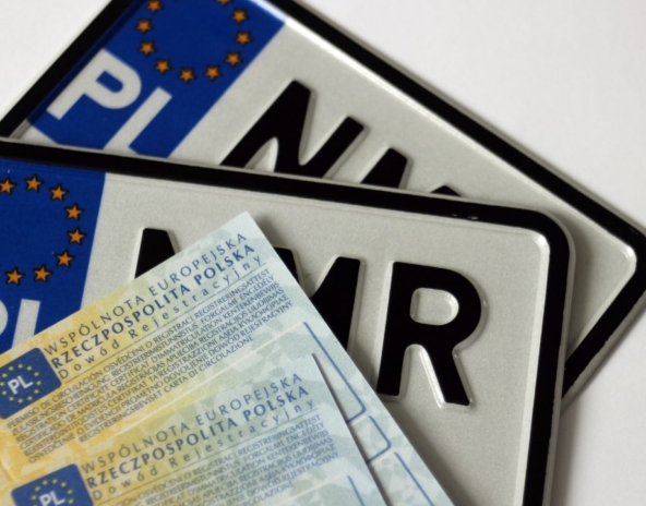 Wszystko, co musisz wiedzieć o prawie jazdy kategorii B+E: jak uzyskać, na co zwracać uwagę i jakie są korzyści z posiadania tej kategorii