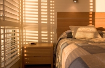 Porównanie rolet rzymskich i tradycyjnych – jakie są różnice?