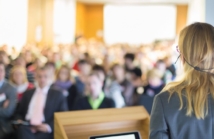 Organizacja Konferencji: Czemu Wybrać Restaurację Sobremesa w Warszawie?