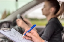 Rewolucja w egzaminach na prawo jazdy: Jakie zmiany czekają kierowców w 2025 roku?