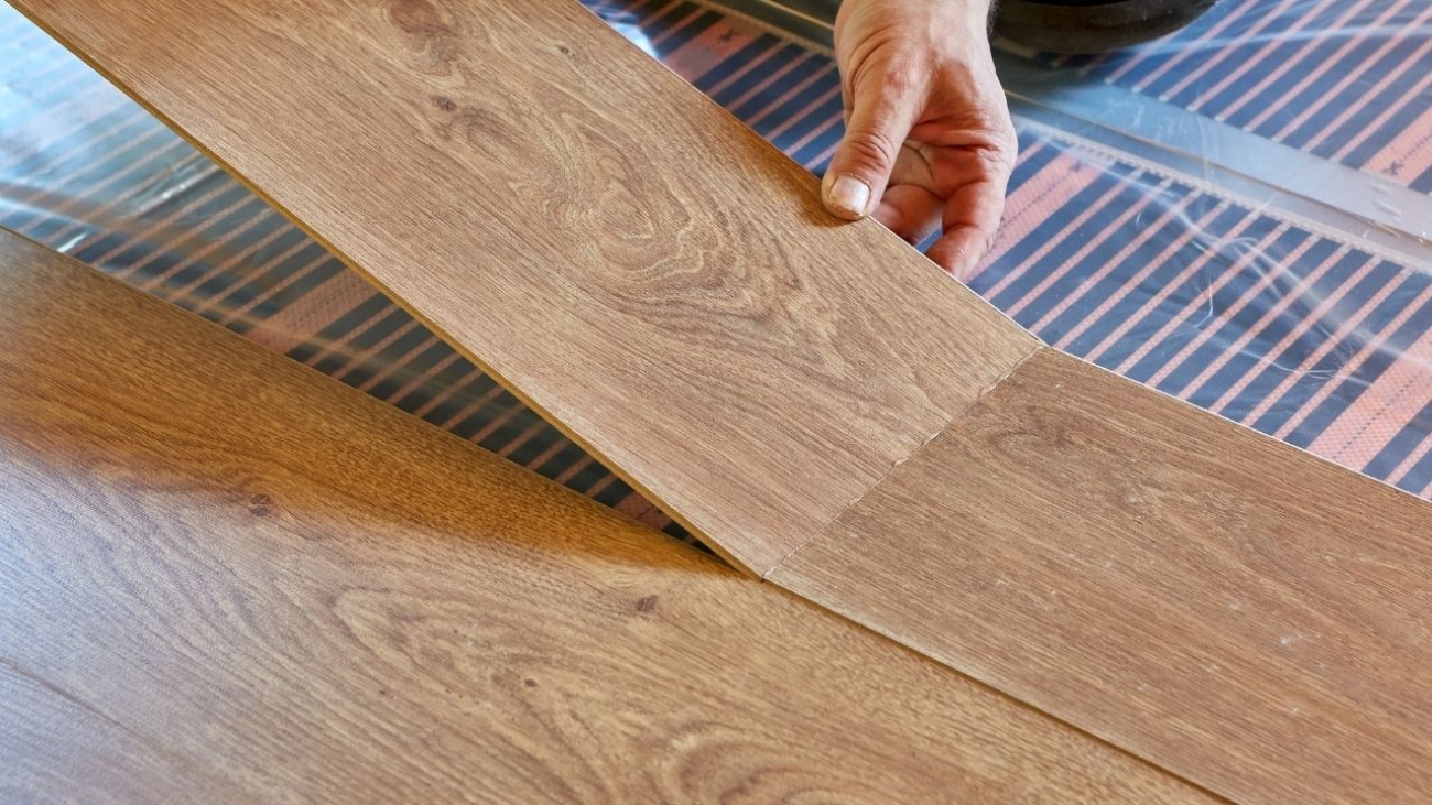 Welche Bodenbeläge wählen – Parkett, Fliesen oder Laminat