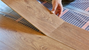 Welche Bodenbeläge wählen – Parkett, Fliesen oder Laminat