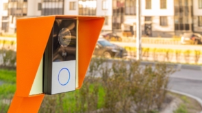 Automatyka bram wjazdowych i garażowych — nowoczesne rozwiązania w integracji z Smart Home