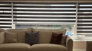 Rolety „dzień-noc”, rolety dachowe i inne: kiedy warto je zastosować?