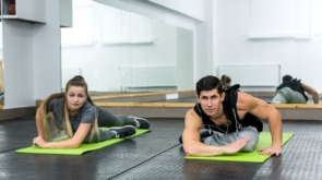 Pilates dla początkujących – co zabrać na pierwszą lekcję w at Studio Warsaw?