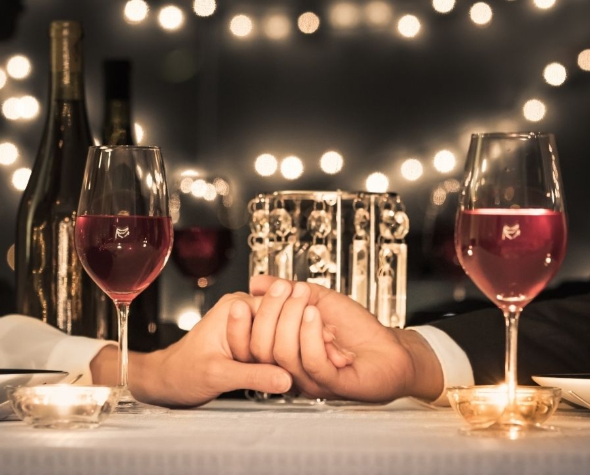 Rejs statkiem jako atrakcja randkowa – idealny plan na wieczór we dwoje