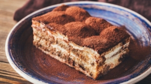 Tiramisu – historia deseru i dlaczego kocha go cały świat