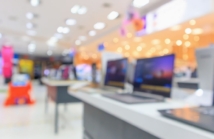 Produkty outletowe vs używane – różnice