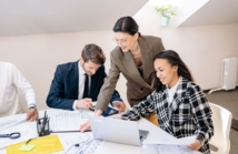 Jak przekształcić działalność w spółkę