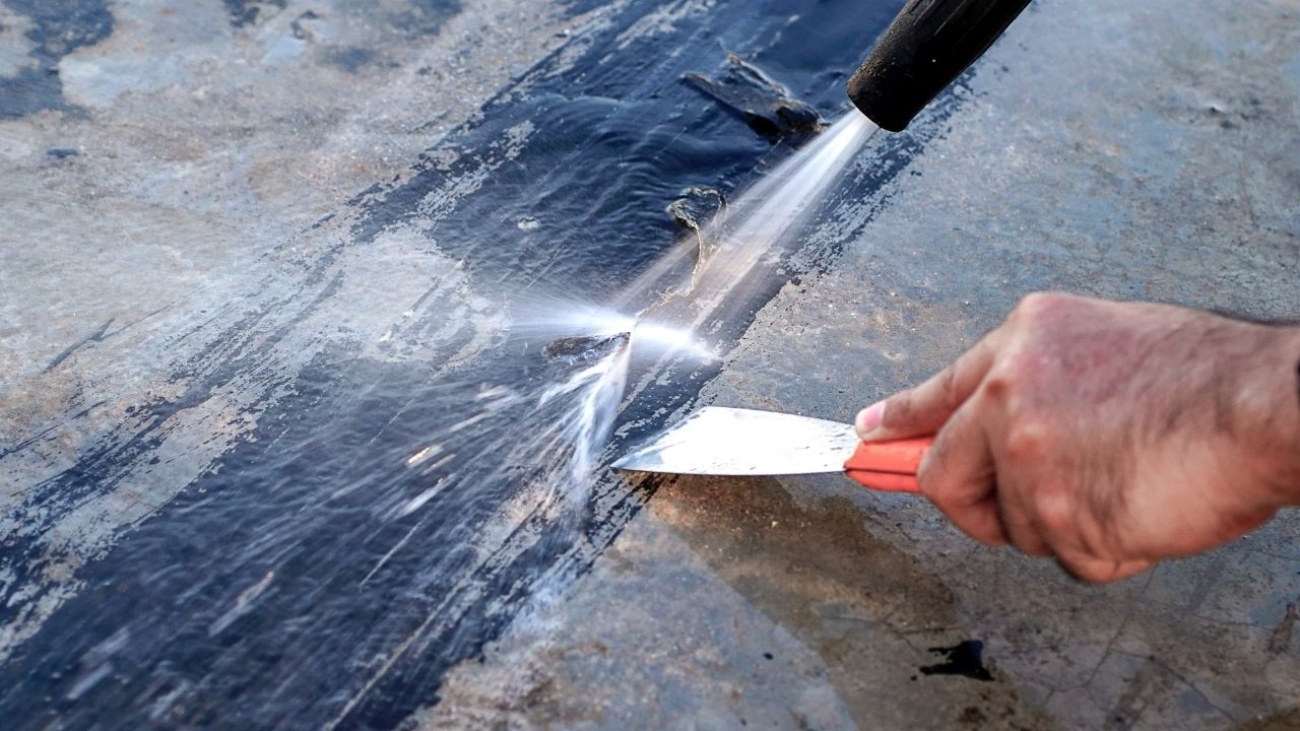 Jak usunąć plamy z kamienia